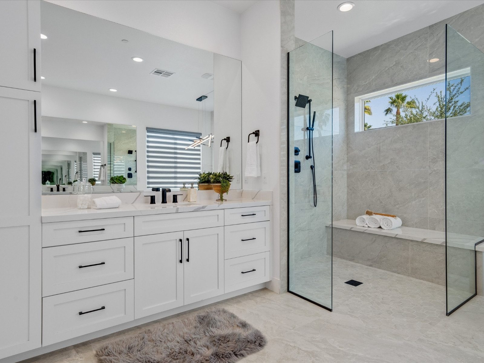 Master Bath — Freestanding Soaking Tub