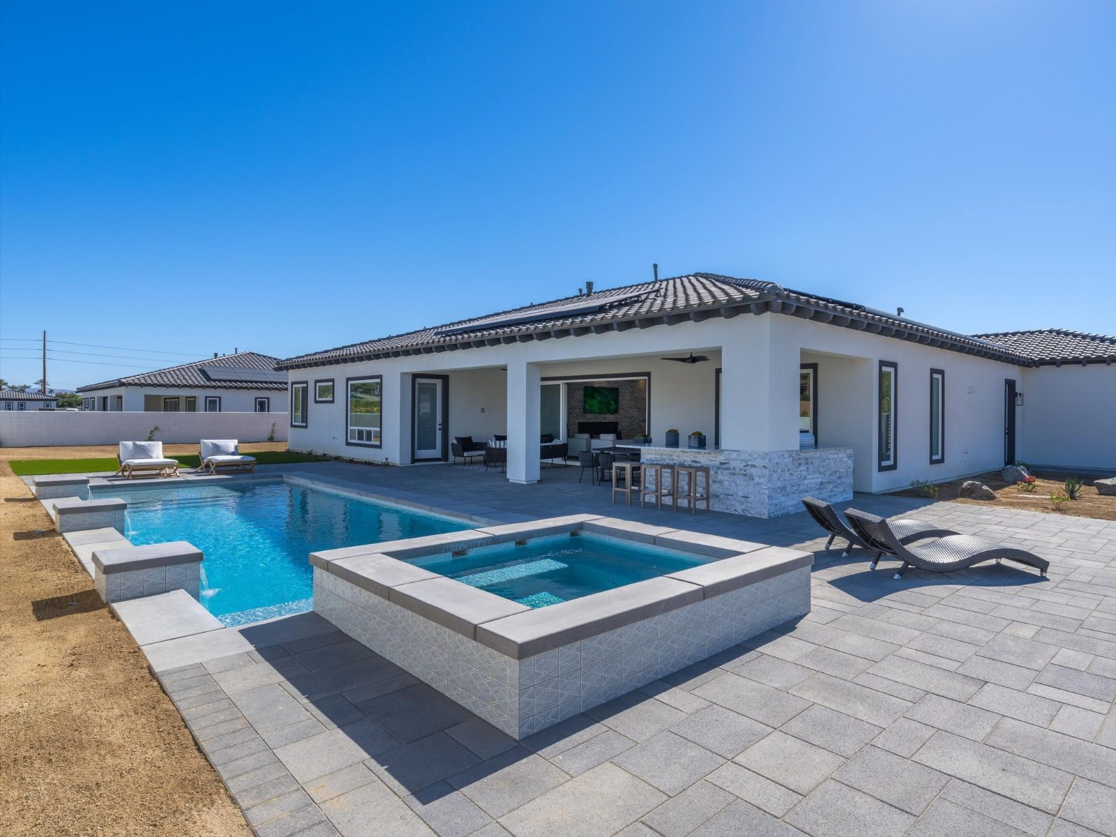 Pool & Spa — Desert Resort Living