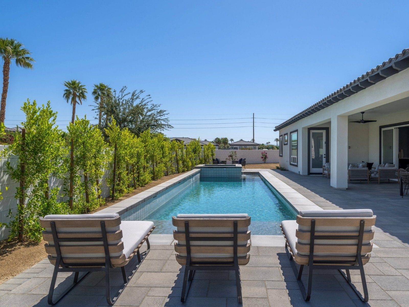 Pool — Water Feature & Deck
