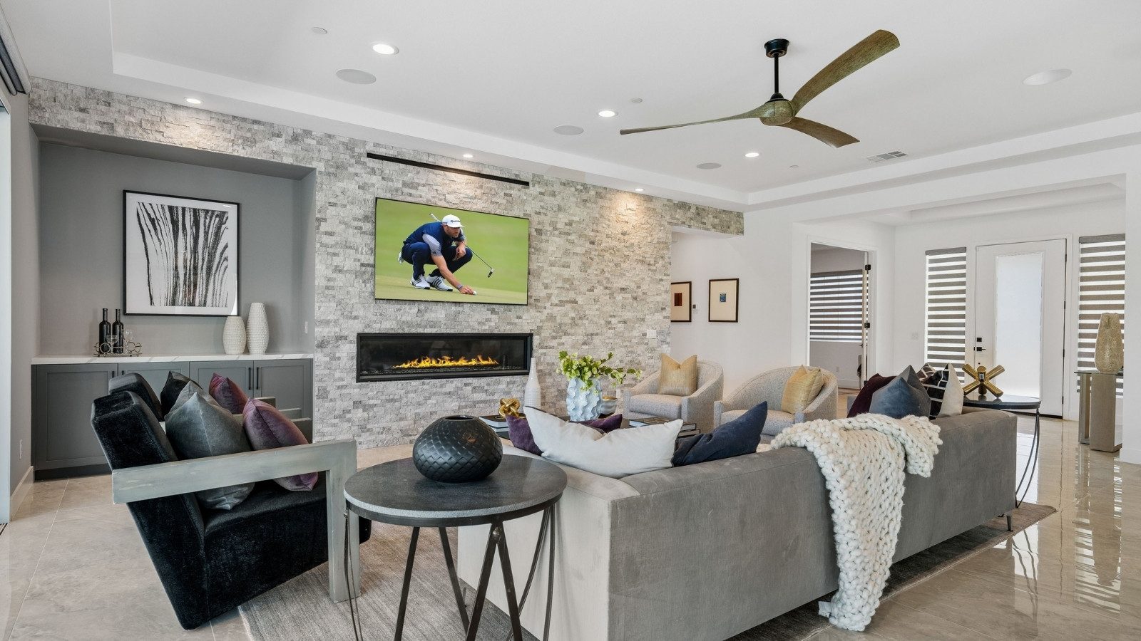 Desert living room renovation